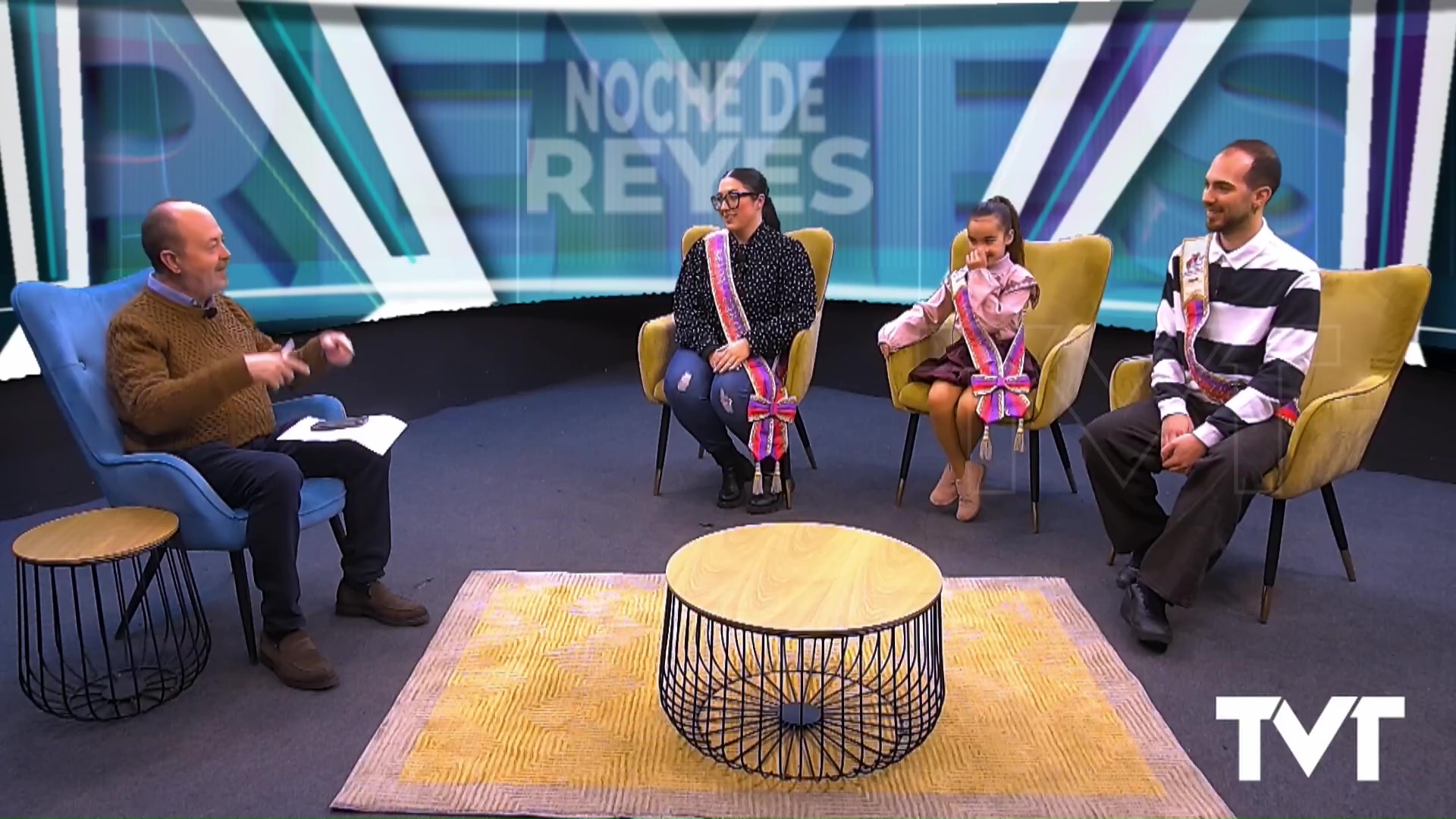 Noche de Reyes - 16 - Reyes del Carnaval y Hospitalidad de Lourdes